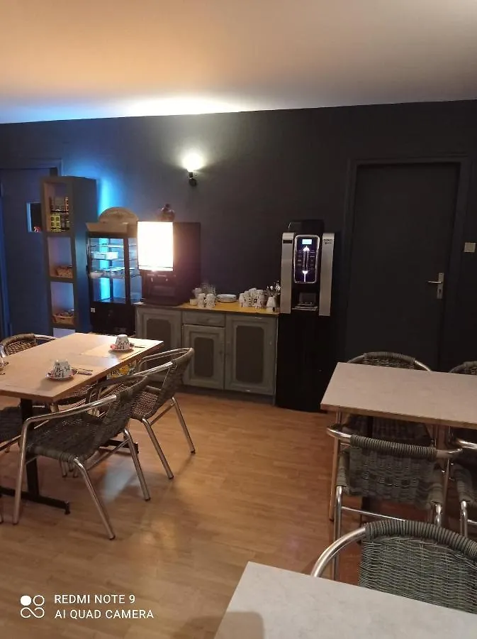 Le Prado Otel Jussac Fransa