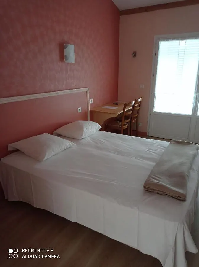 Le Prado Otel Jussac