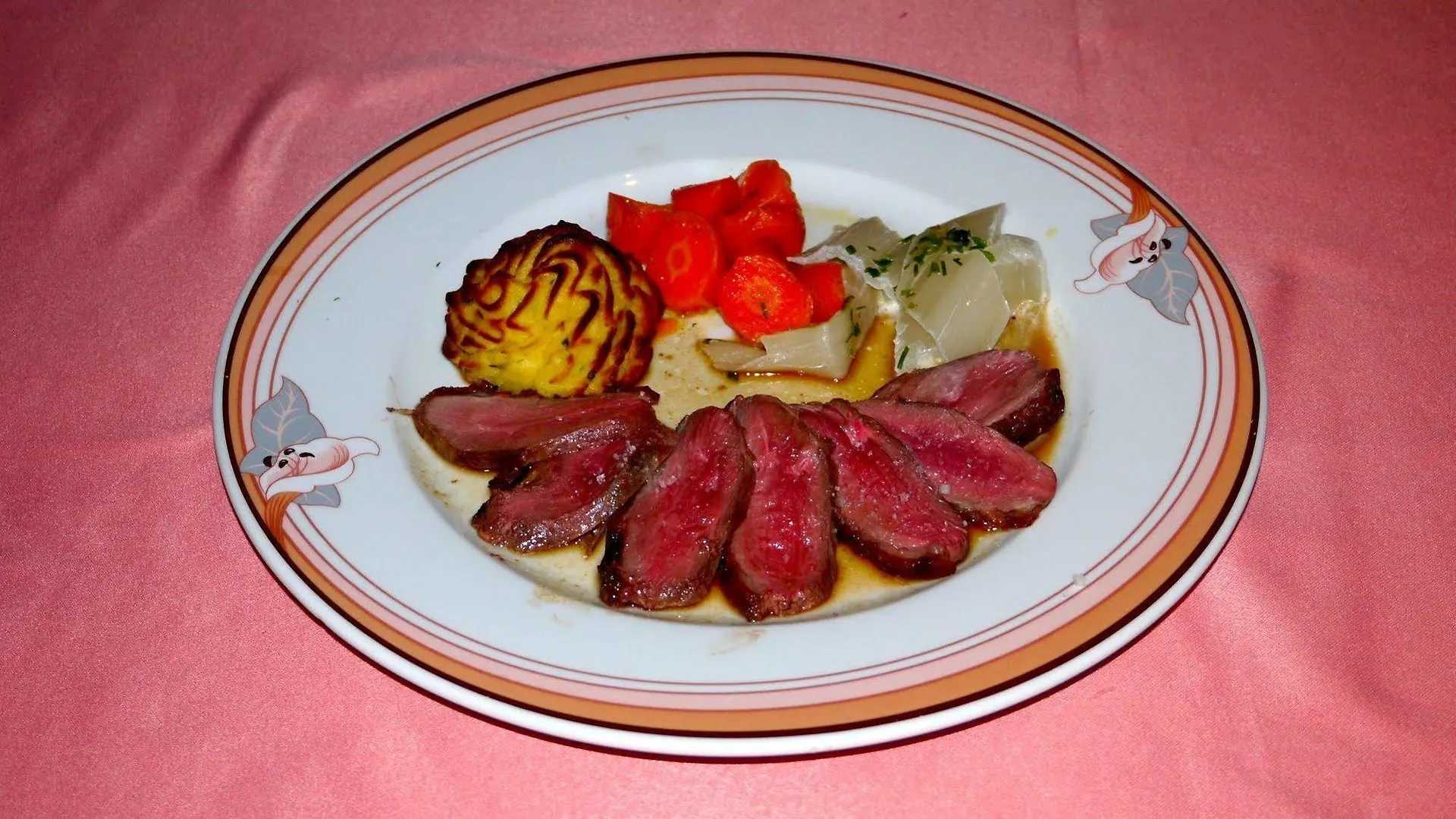 Le Prado Otel Jussac Fransa