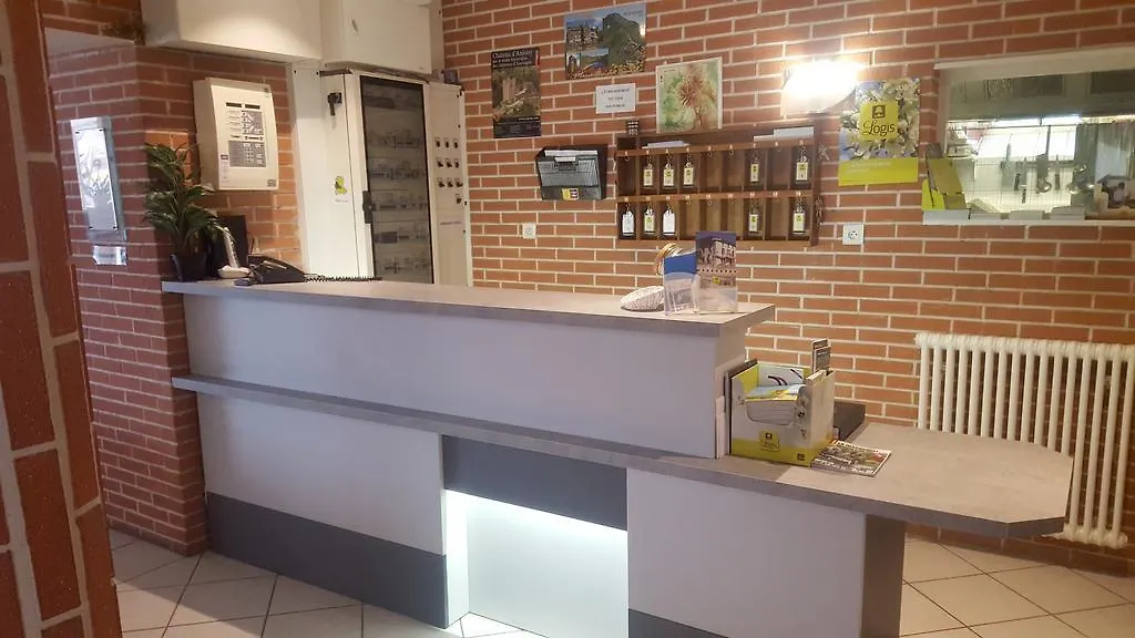 Le Prado Hotel